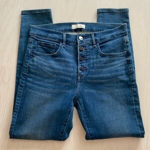 Loft women’s size 29 (8) skinny jeans. Excellent condition.